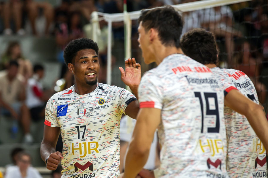 Time Praia Grande de vôlei vence de virada na estreia da Superliga B