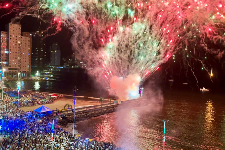 São Vicente dá boas-vindas a 2026 com música ao vivo e 10 minutos de queima de fogos