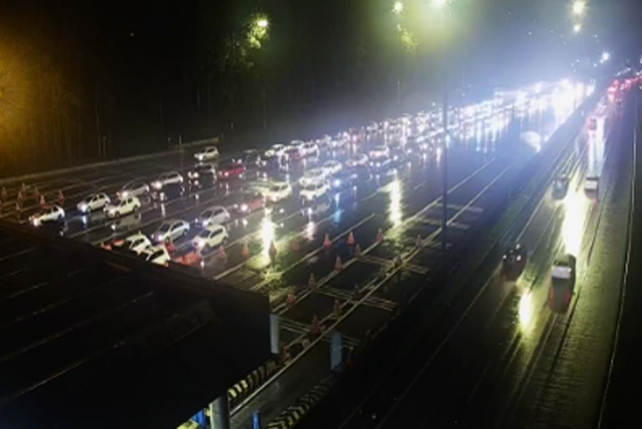 Primeira sexta do ano tem congestionamento nas rodovias da região na volta para a Capital