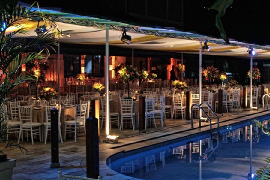 Festa Tropical do Clube dos Ingleses agita o verão com música, open bar e clima praiano