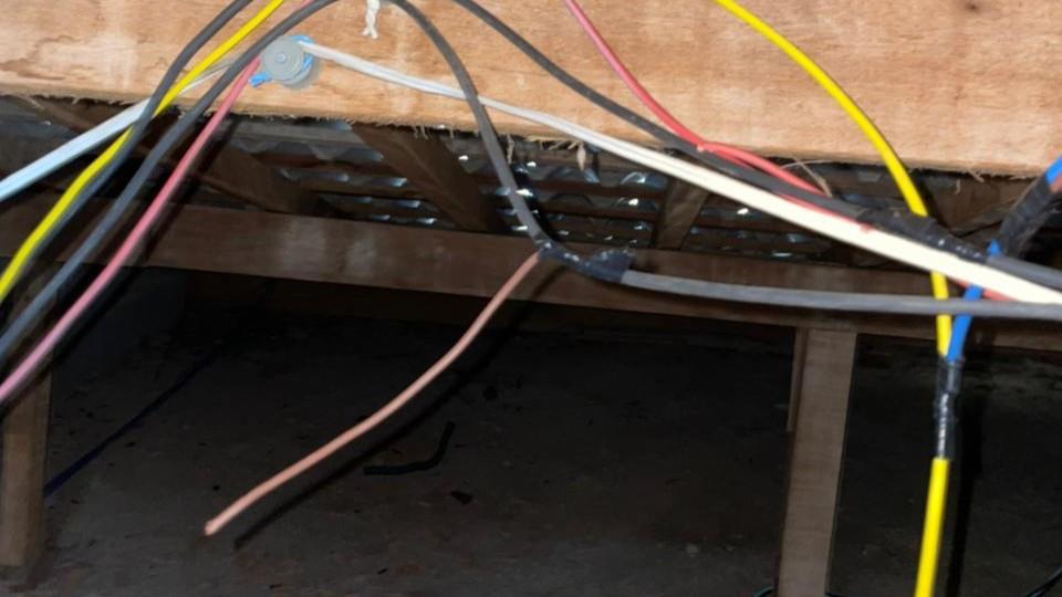 Furto de fiação elétrica recém-reconstituída em escola de Mongaguá pode adiar volta às aulas