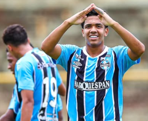 Grêmio vence o Ceará e garante vaga nas semifinais da Copinha