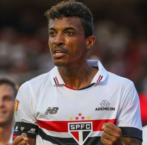 Athletico-PR entra em acordo e fecha contratação de Luiz Gustavo