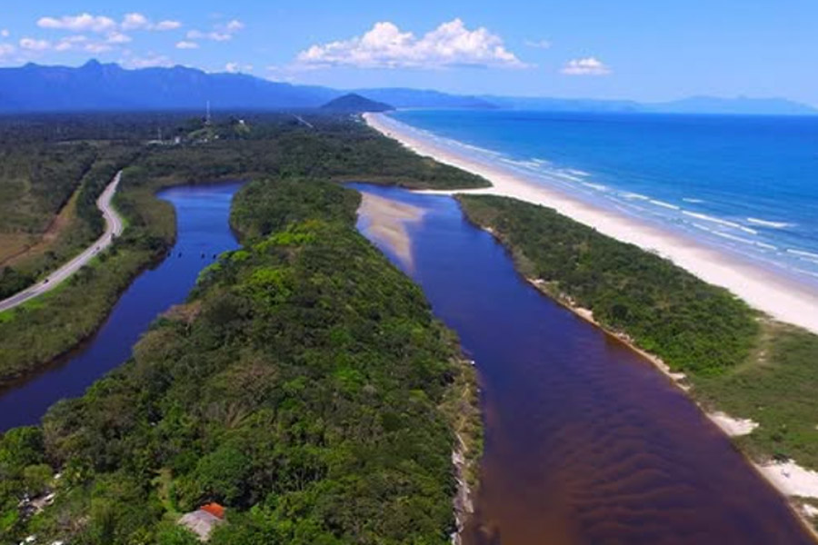 Reprodução/Instagram Praia de Itaguaré
