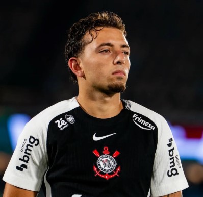 Corinthians empresta Ryan ao Fortaleza em negócio por Matheus Pereira
