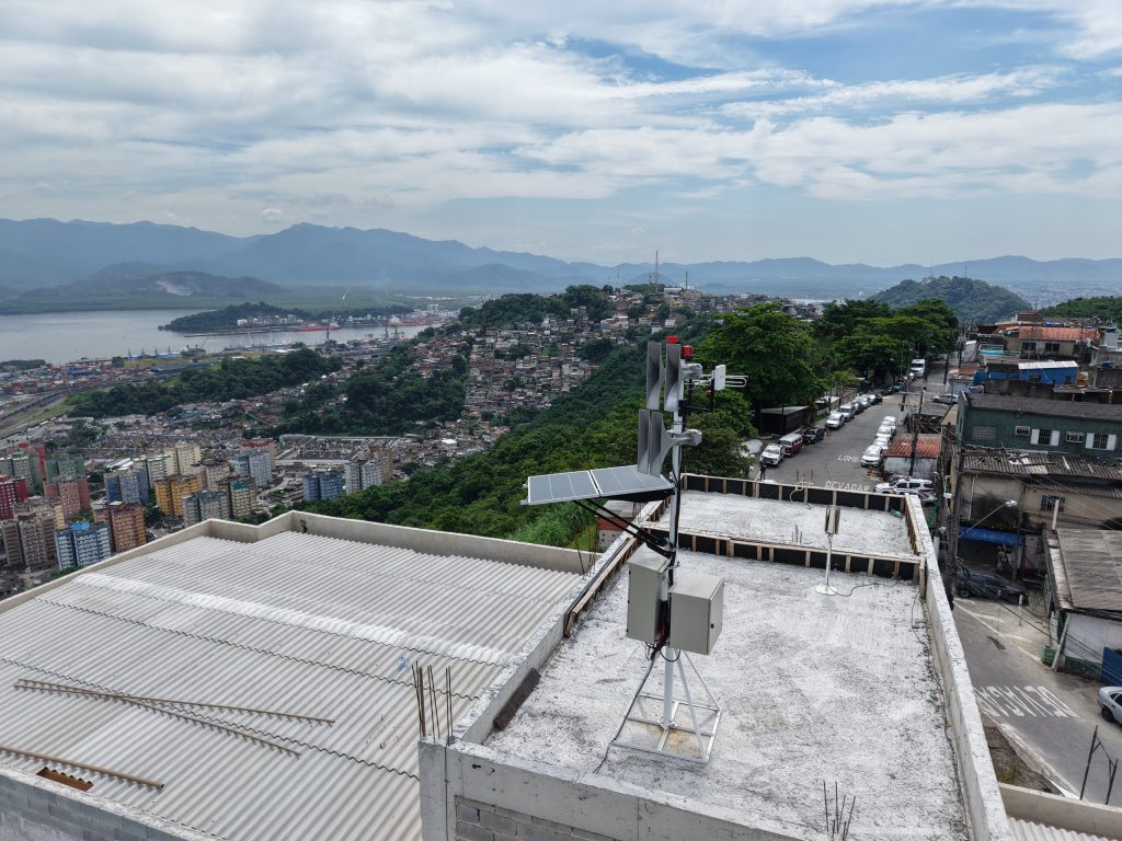 Santos recebe nova sirene de alerta em área de risco; VÍDEO