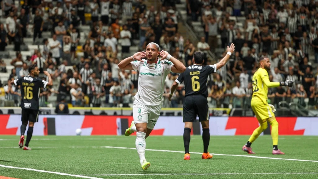 Atlético-MG e Palmeiras empatam em jogo com gol contra e gol sem querer