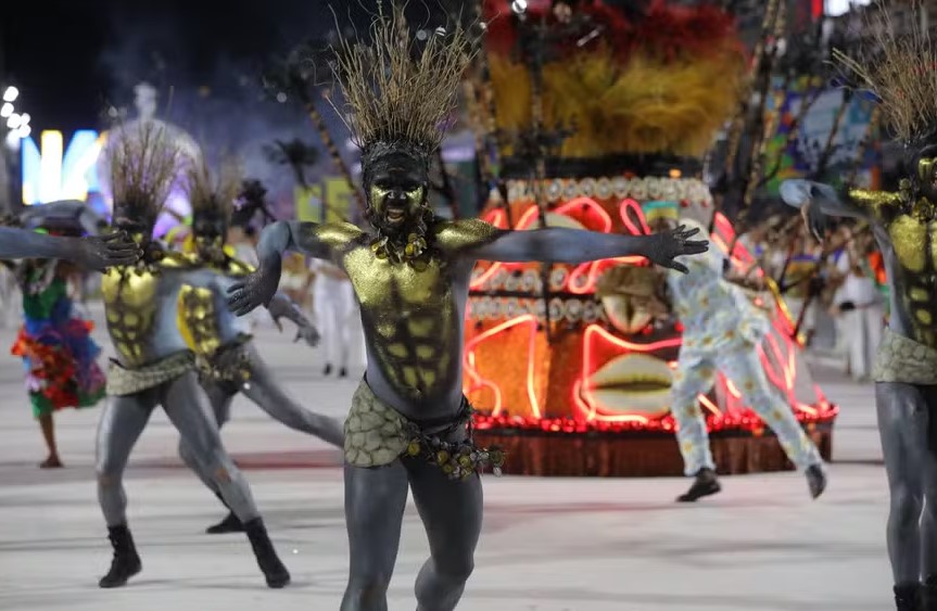 Veja os horários, onde assistir e a ordem dos desfiles no carnaval Rio 2026 nesta quarta (17)