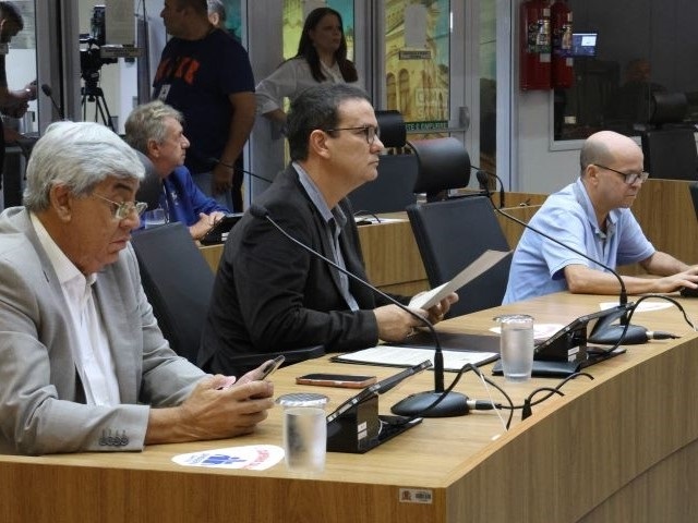 Câmara aprova reajuste de 6,5% e eleva cesta básica a R$ 580 em Santos