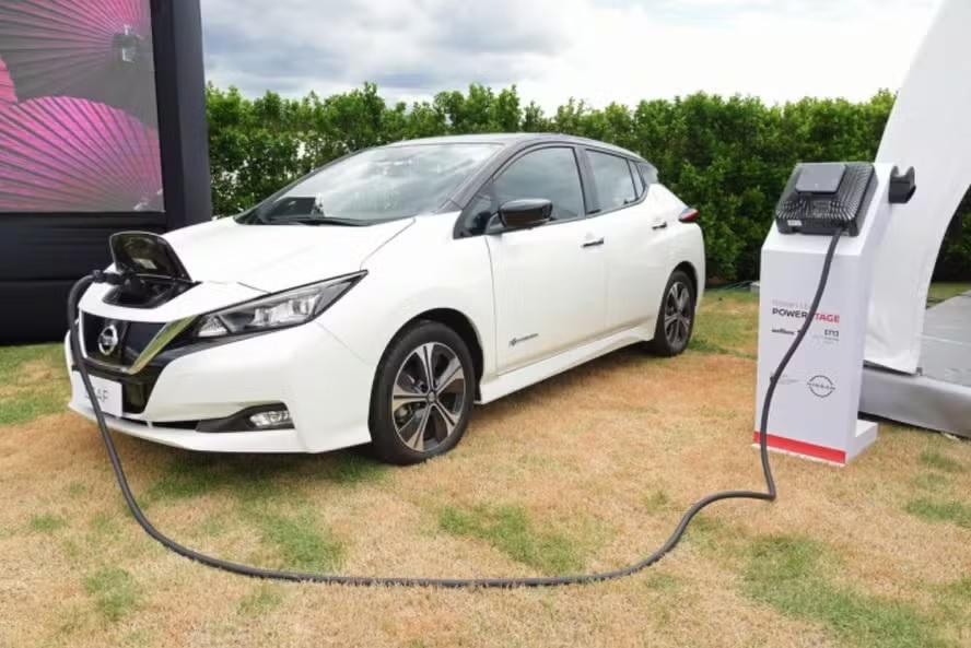 Nova lei estadual garante a morador direito de instalar carregador de veículo elétrico em prédio