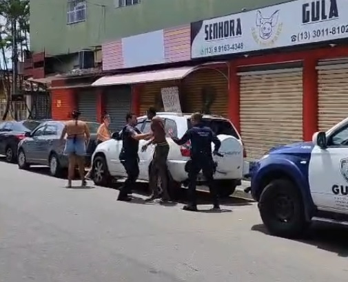 Autônomo é agredido após filmar confusão envolvendo casal e idoso em Itanhaém