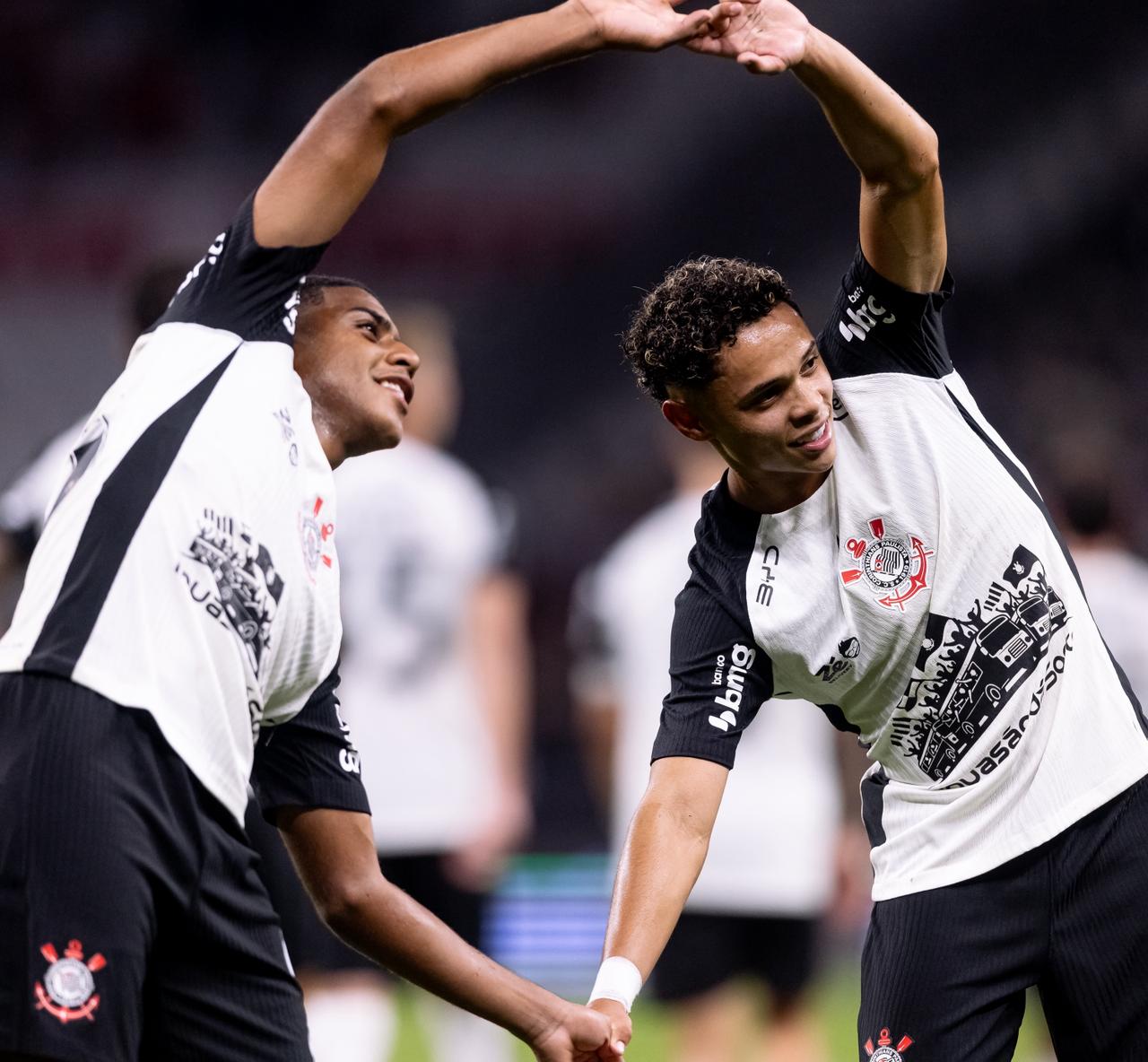 Crias do Terrão dão show em vitória do Corinthians sobre o Capivariano