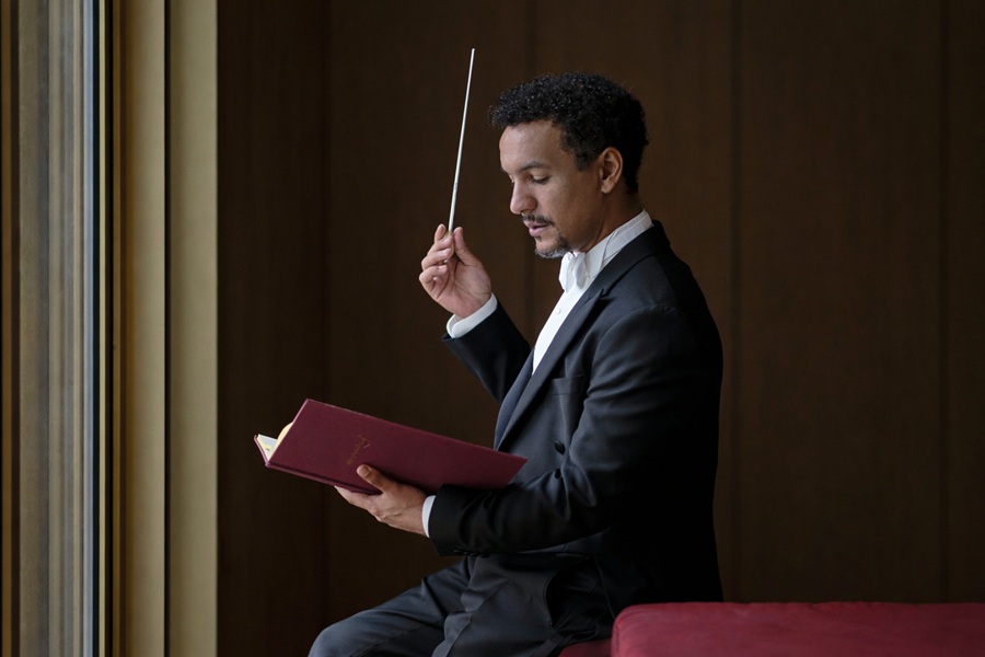 Festival em Santos abre vagas para workshops e oficinas com maestro radicado na Alemanha