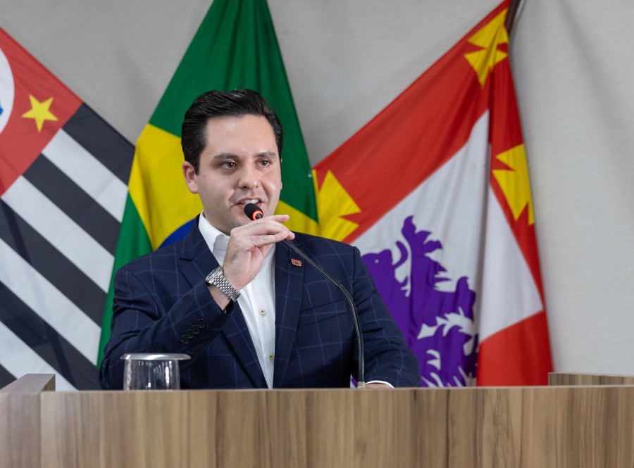 Marcelo Teixeira Filho recebe título de Cidadão Vicentino em sessão solene na Câmara