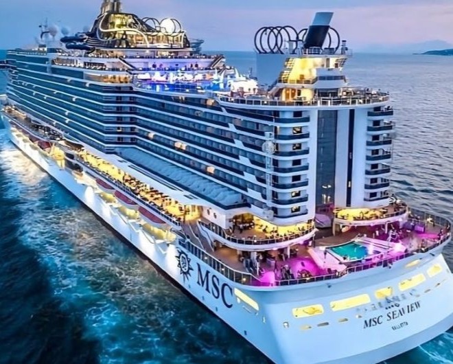 Casal tem cabine de navio invadida por homem nu e TJ-SP afasta dano moral