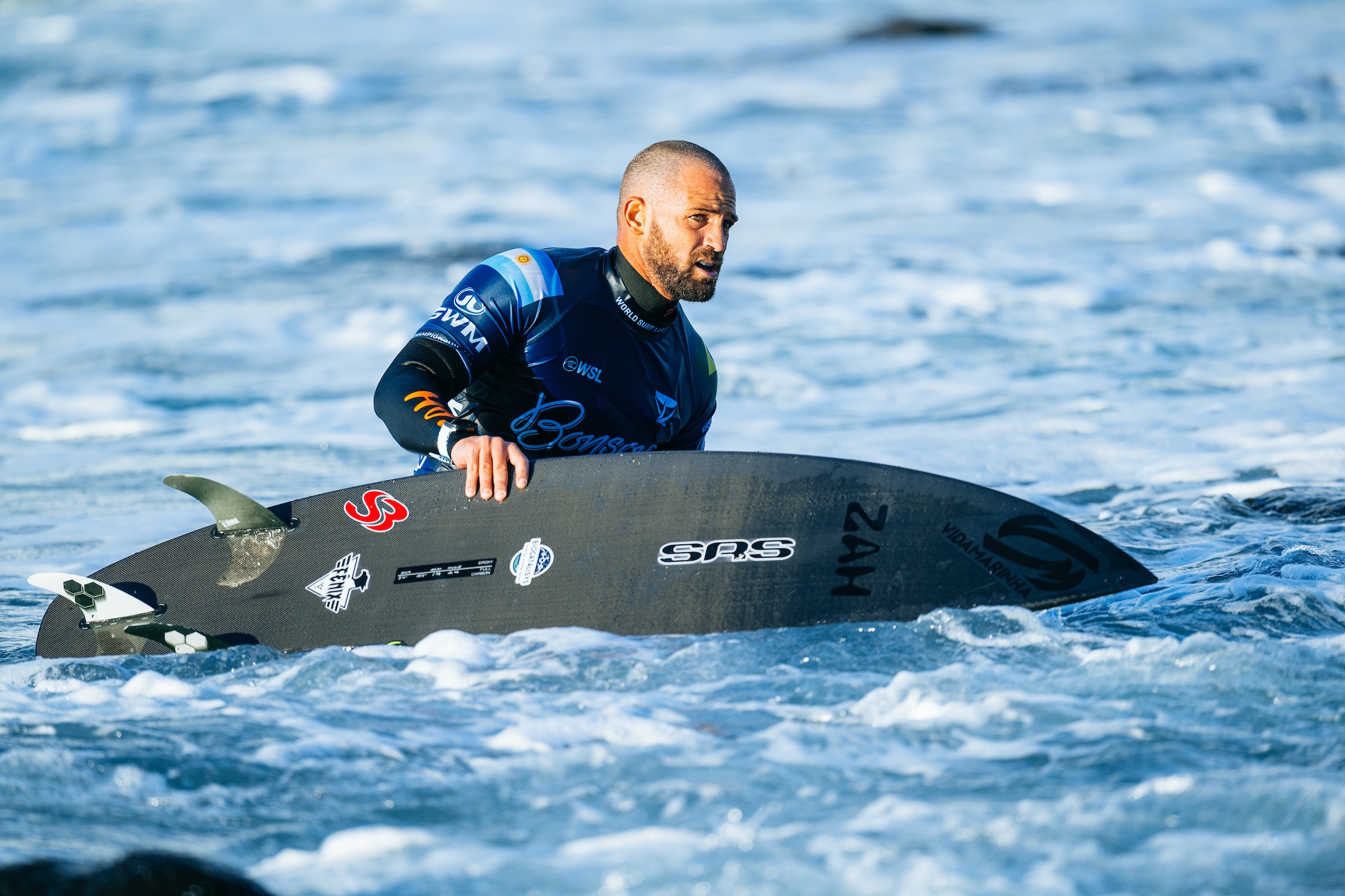 Surfista Alejo Muniz se aposentará ao final de 2026