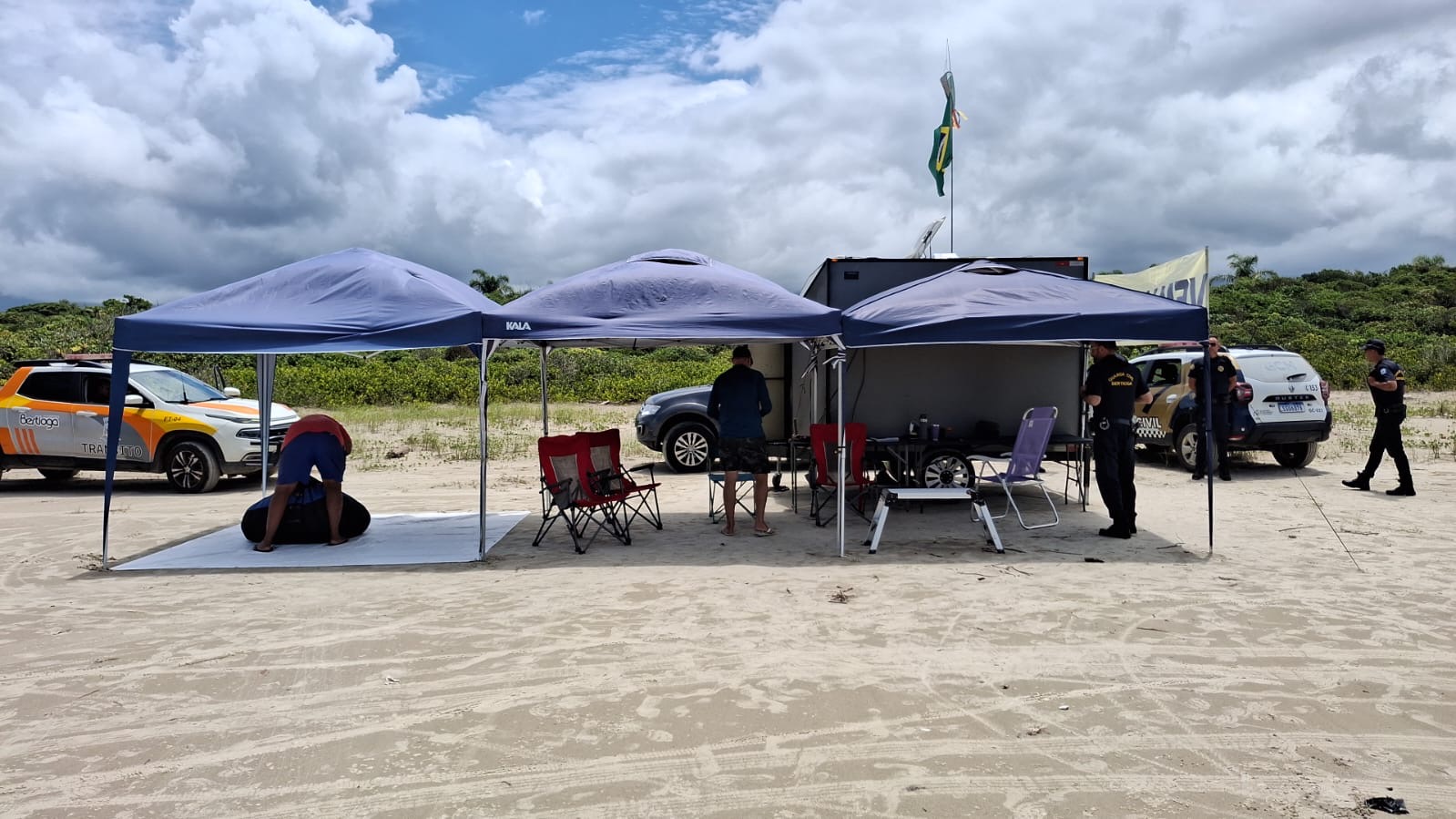 Fiscalização ambiental resulta em apreensões em praia de Bertioga