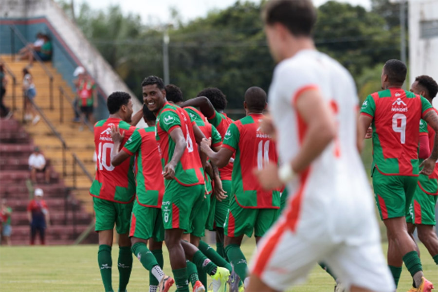 Portuguesa Santista goleia o Desportivo Brasil e assume a liderança provisória da Série A3