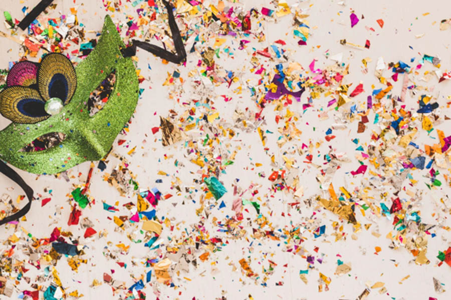 Vendas no Carnaval devem crescer 3% em 2026, aponta pesquisa do Sincomércio Baixada Santista