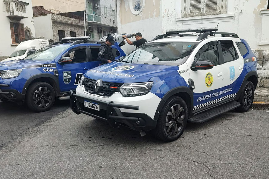 Ex-companheiro é preso após descumprir medida protetiva e ameaçar mulher de morte em São Vicente