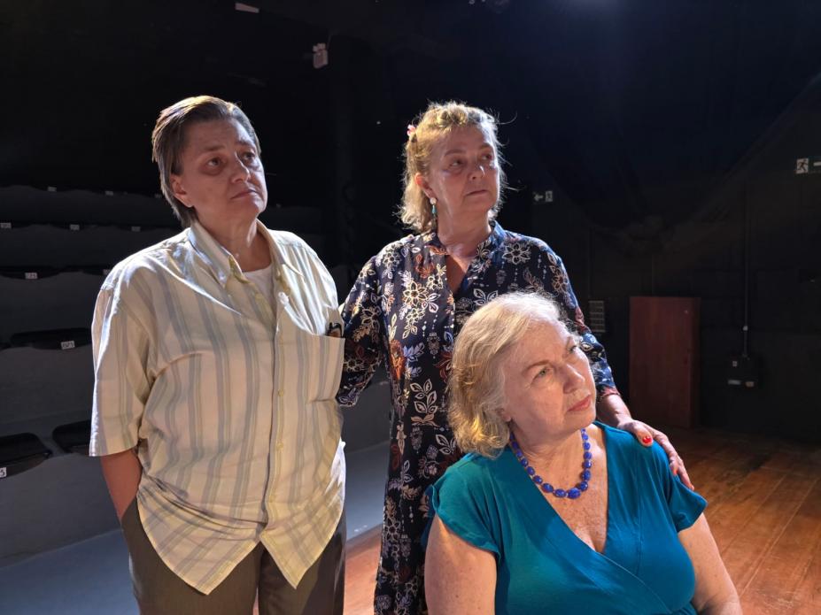 Escola de Artes Cênicas de Santos inscreve alunos 50+