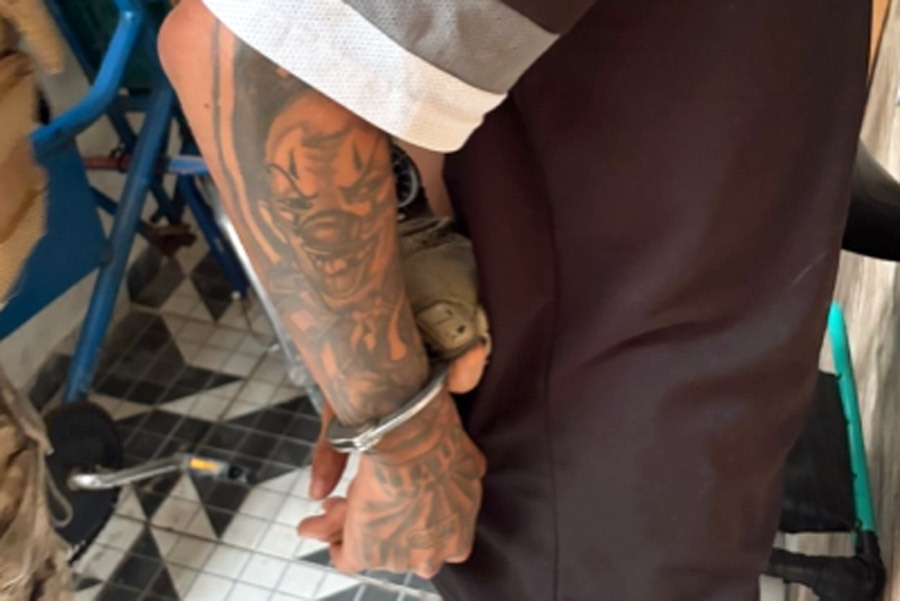 Quatro pessoas são presas por morte de mulher executada pelo 'Tribunal do Crime' em Guarujá