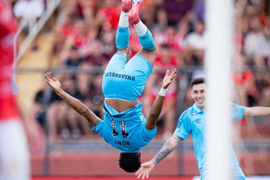 Rony marca o 1º, Santos bate Noroeste, foge da queda e volta a sonhar com vaga nas quartas