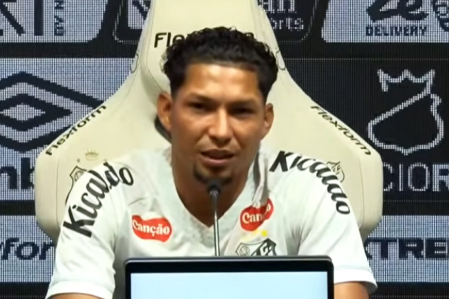 Rony se diz ansioso para estrear na Vila e mira reação no clássico: 