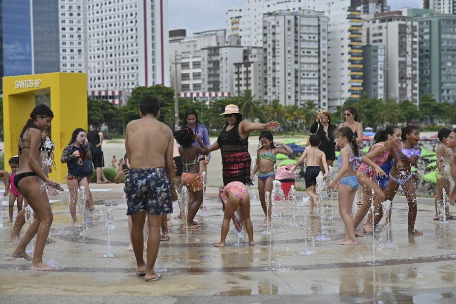 Santos espera mais de 400 mil turistas no Carnaval