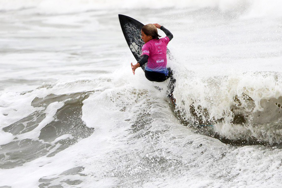 Base do surf paulista define campeões estaduais após duas etapas do Circuito Colegial