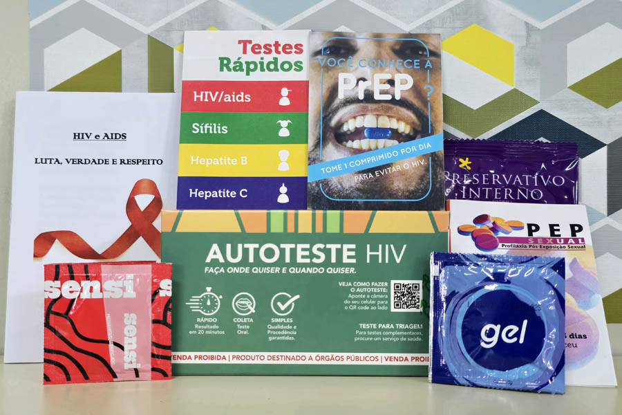 CTA Móvel de Guarujá vai distribuir autotestes de HIV e insumos de prevenção nos blocos e bandas