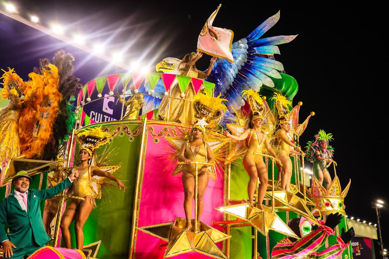União Imperial é a grande campeã do Santos Carnaval 2026
