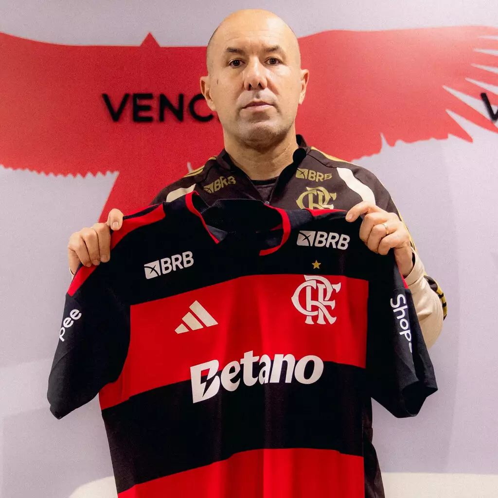 Flamengo anuncia contratação de Leonardo Jardim