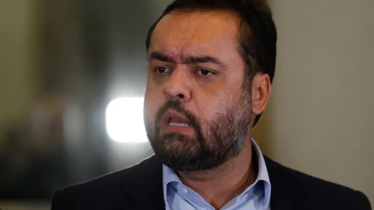 TSE condena Cláudio Castro por 5 a 2 e torna ex-governador do Rio inelegível