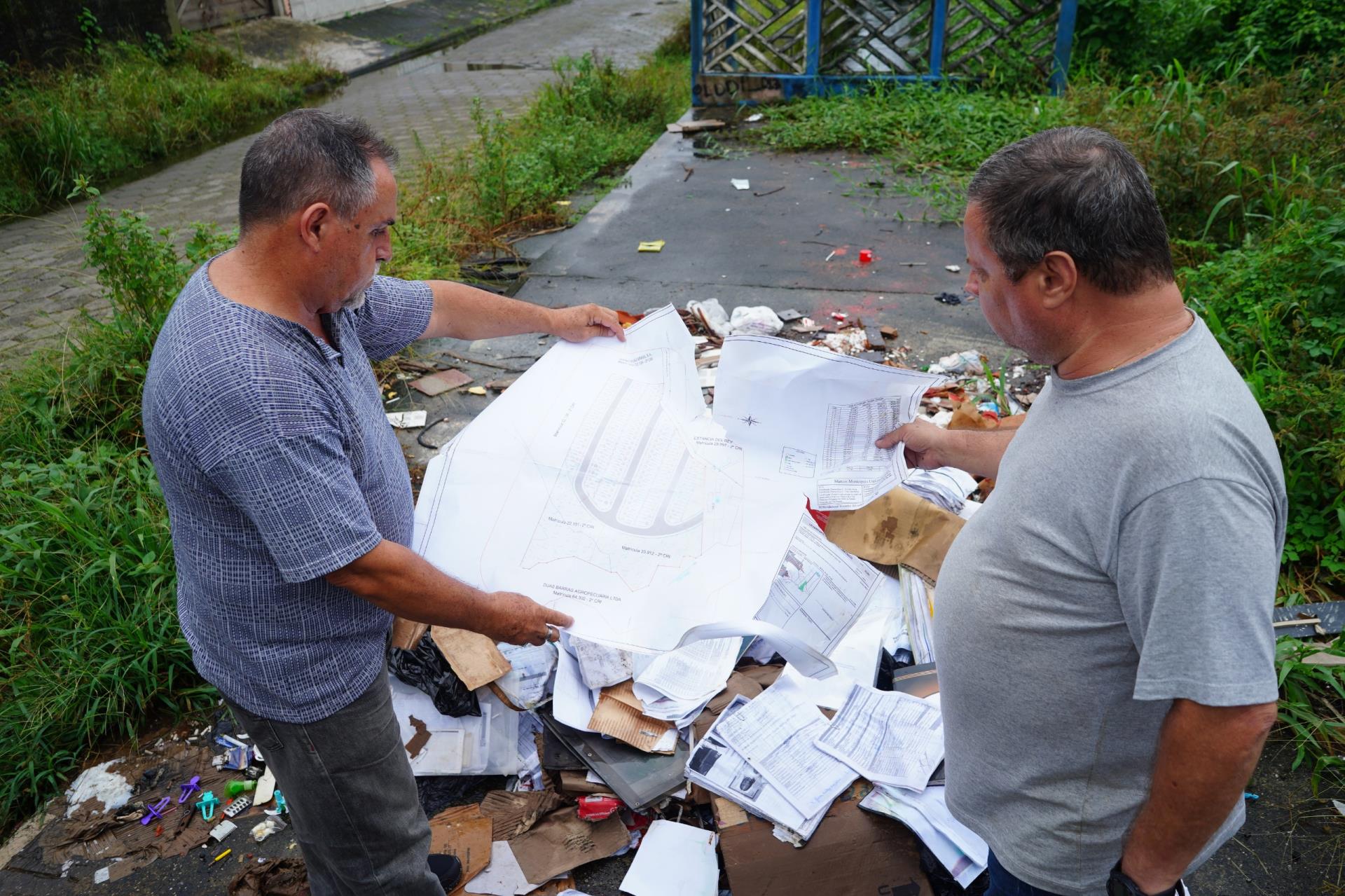Mongaguá multa empresa de Limeira em R$ 11 mil por descarte irregular de documentos