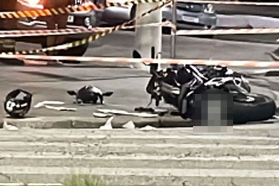 Dois motociclistas ficam gravemente feridos após acidente na Vila Mathias, em Santos