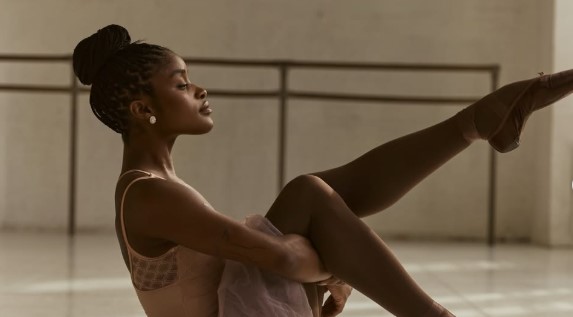 Bailarina Ingrid Silva é destaque no New York Times sobre mulheres líderes no mundo