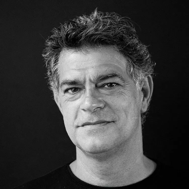 Eduardo Moscovis ganha Prêmio Shell e celebra