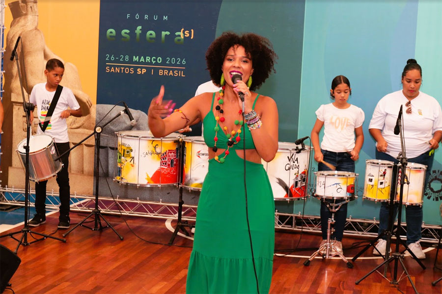 Fórum Esfera(s) encerra programação com arte e debates em Santos