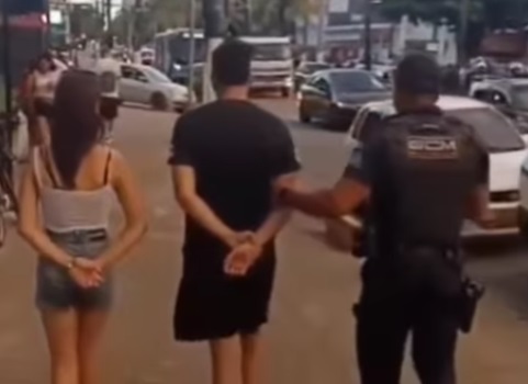 Casal é detido após furtar R$ 700 em chocolates de supermercado em Guarujá