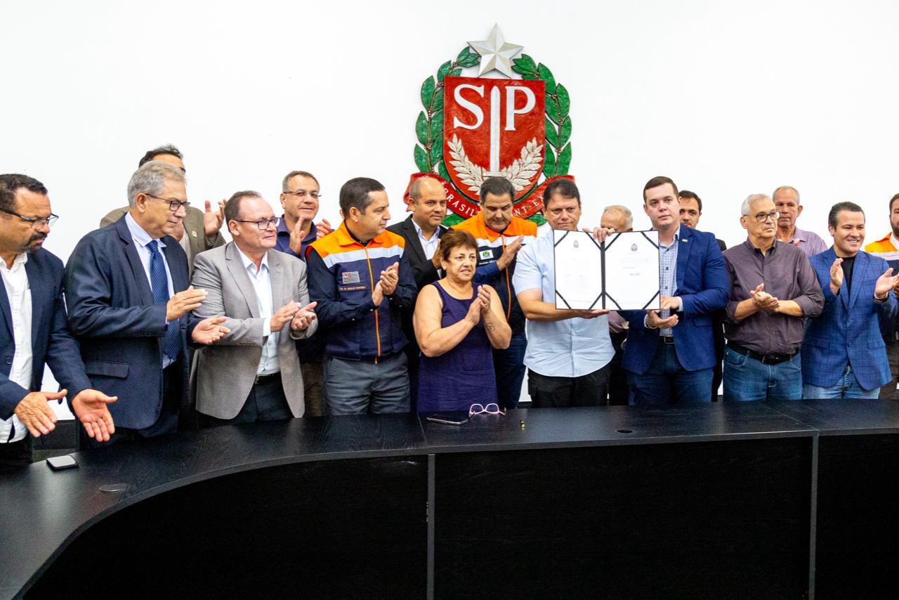 Após meses de chuva, Mongaguá libera R$ 1 mi para desassorear rios