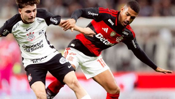 Corinthians não aproveita expulsão e empata com o Flamengo pelo Brasileirão