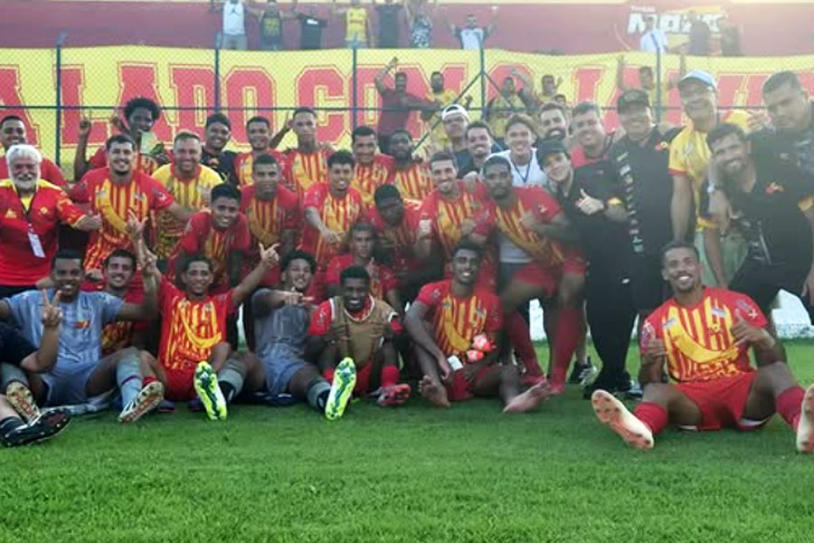 Com 'gol que Pelé não fez', Jabaquara vence Comercial em casa e se livra do rebaixamento