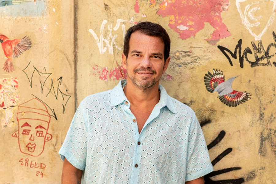 Vencedor do Jabuti, Marcelo Moutinho lança novo livro de contos na Realejo