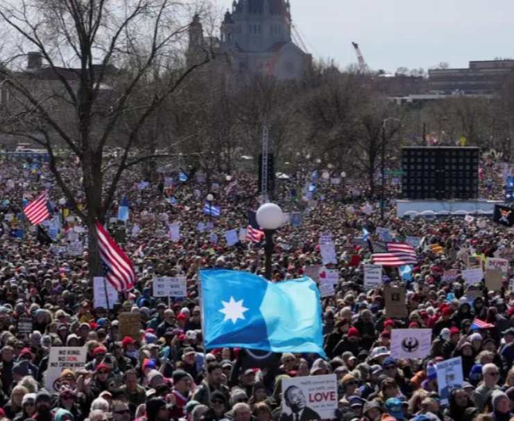 Manifestações anti-Trump reúnem milhões nas ruas de cidades dos EUA