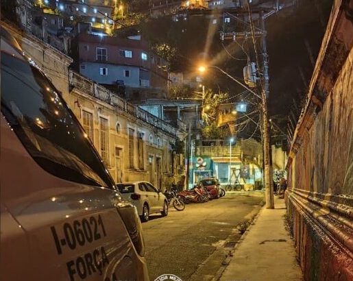 Homem procurado por roubo é preso pela PM durante patrulhamento no Morro do São Bento
