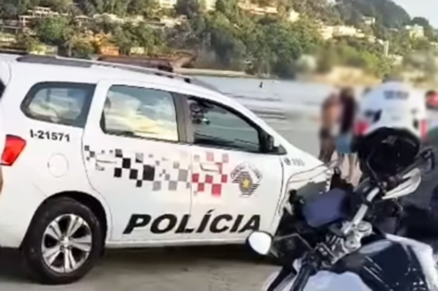 PM aposentado reage a tentativa de assalto e imobiliza suspeito na Praia da Enseada, em Guarujá