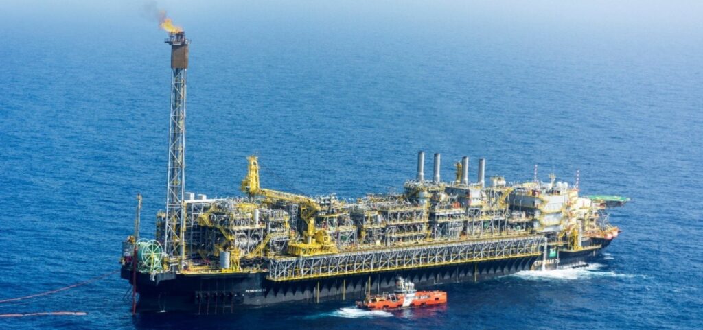 Petroleiras conseguem liminar contra imposto de exportação de petróleo