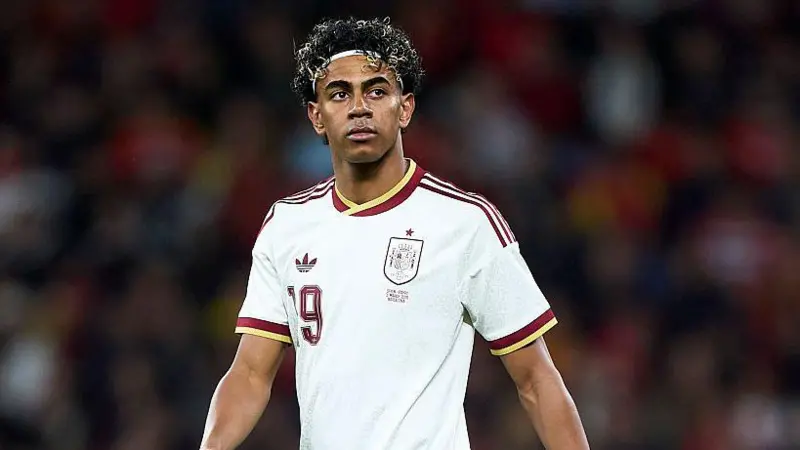 Torcida da Espanha entoa cântico contra muçulmanos em amistoso contra o Egito em Barcelona