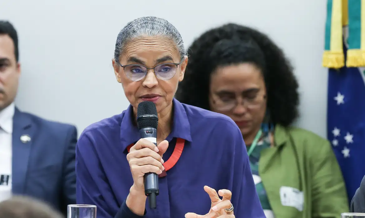 Foz do Amazonas não é comparável a Belo Monte, diz Marina Silva